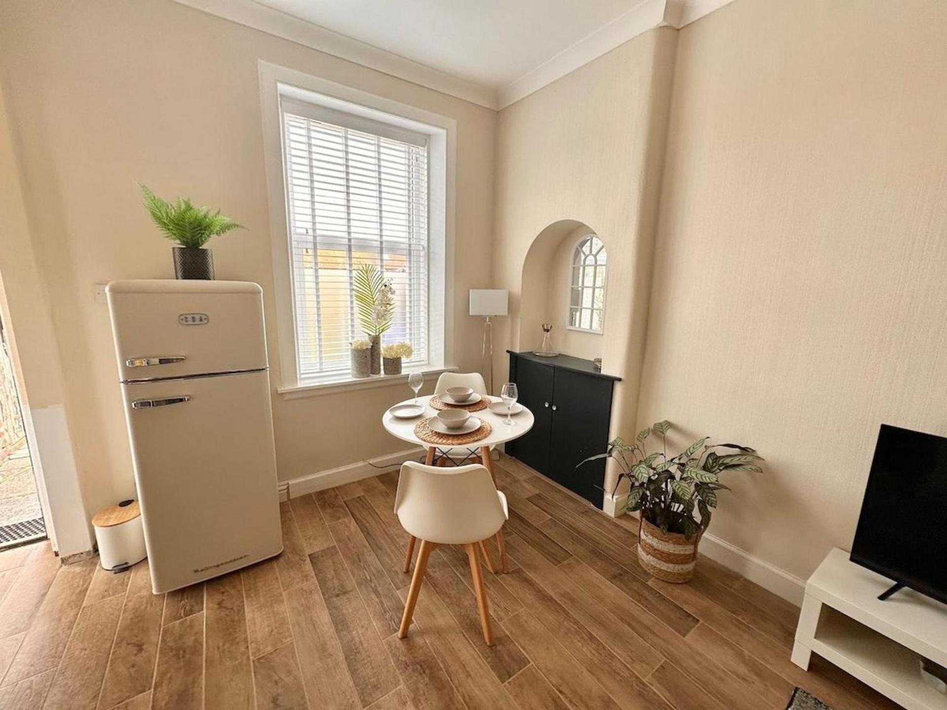 Prestwick Kingb Petsok Freep Wifi Tv Apartman Kültér fotó
